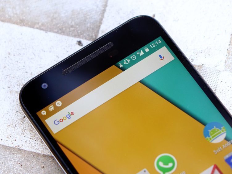 Nexus 5X - konstrukce, horní reproduktor