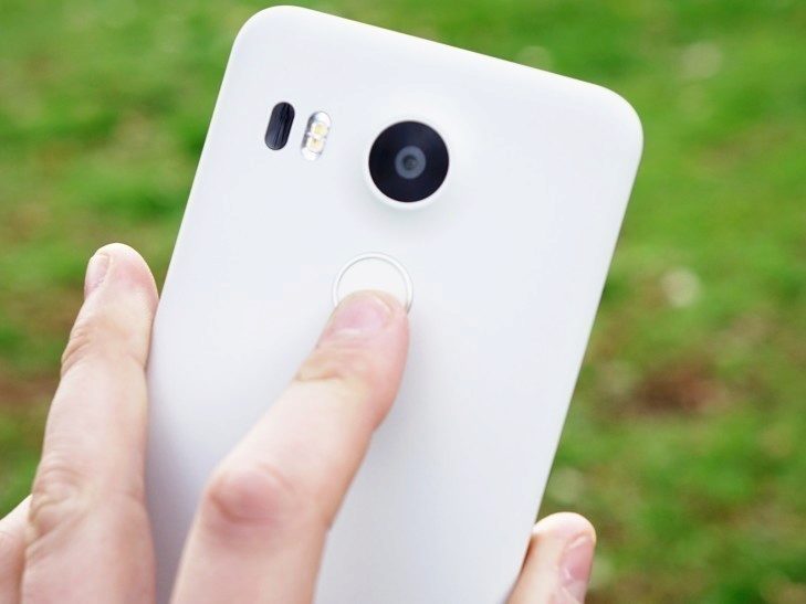 Nexus 5X - čtečka otisků prstů
