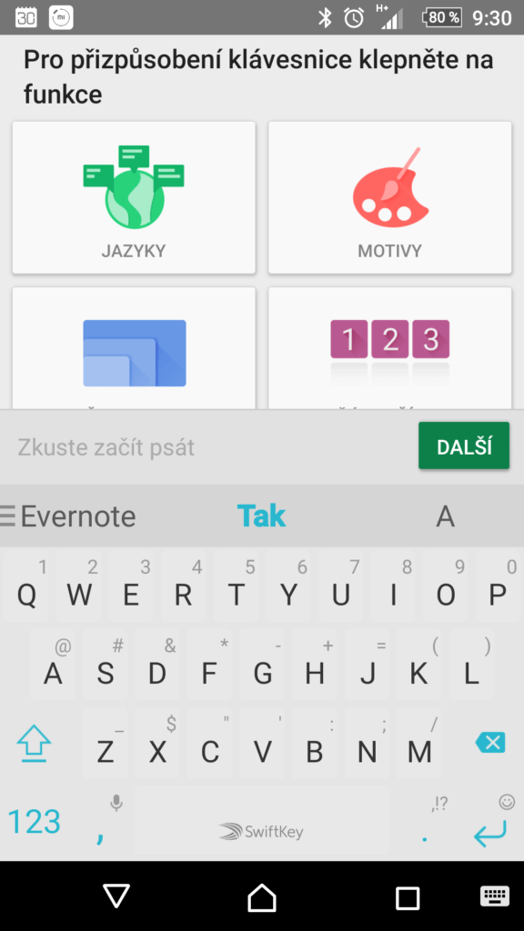 Klávesnice s tlačítkem pro vstup do Hubu