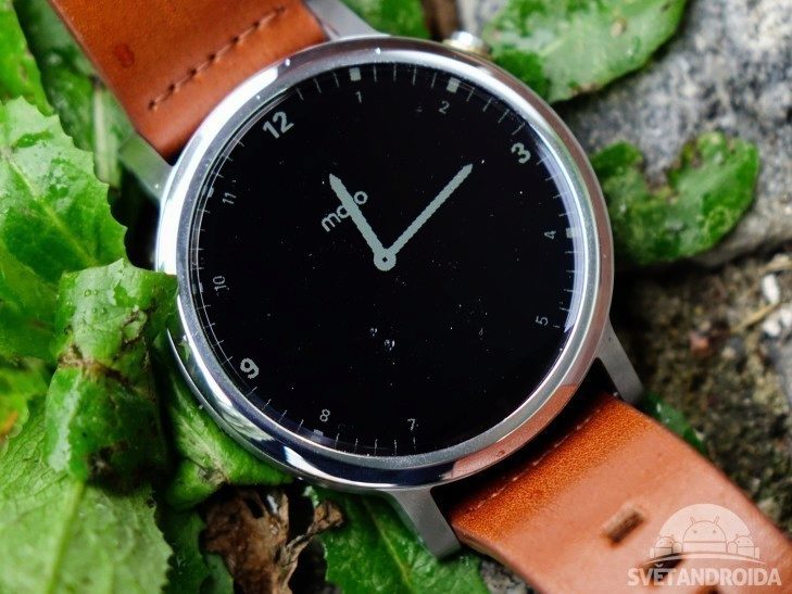 Motorola Moto 360 (2015) - displej, úsporný režim