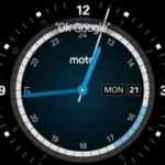 Motorola Moto 360 (2015) – systém Android Wear, ciferník