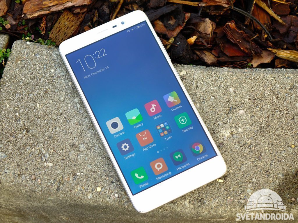 Xiaomi Redmi Note 3 - konstrukce, přední část telefonu (7)