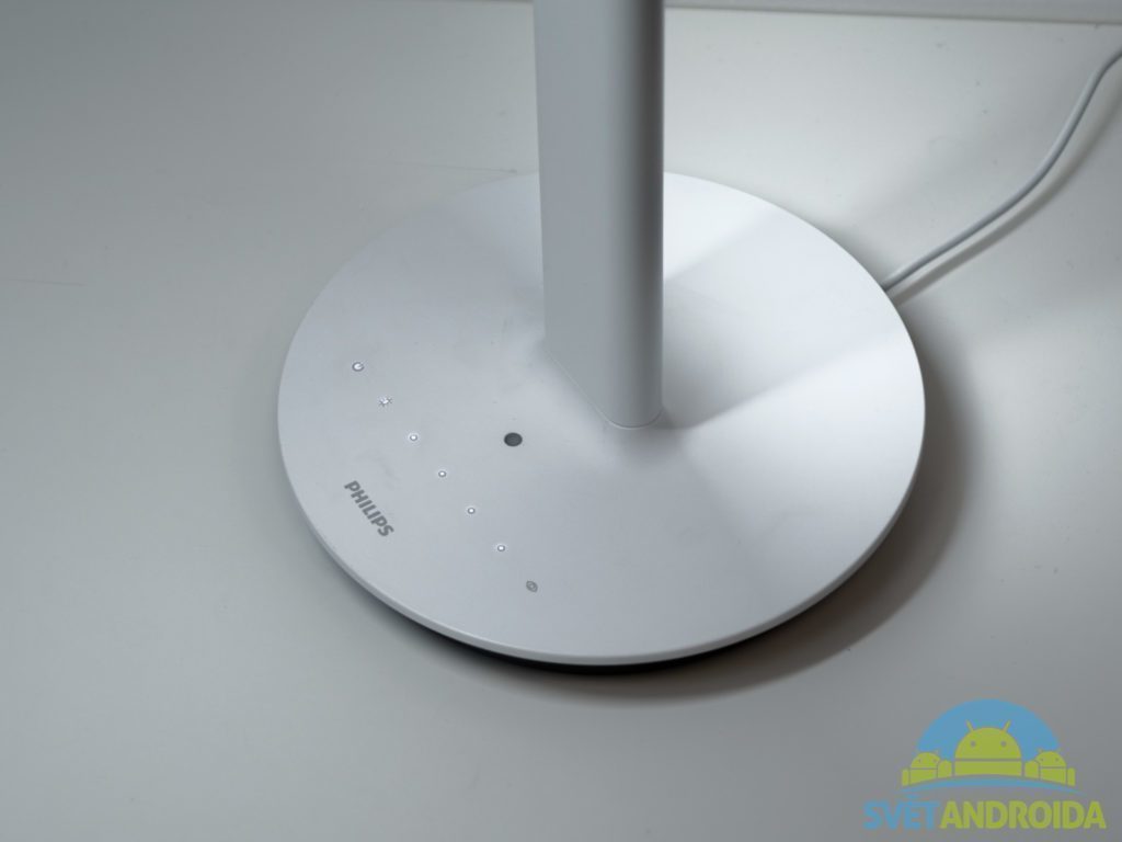 Philips EyeCare Smart Desk Lamp 2 2