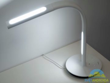 Philips-EyeCare-Smart-Desk-Lamp-2-4