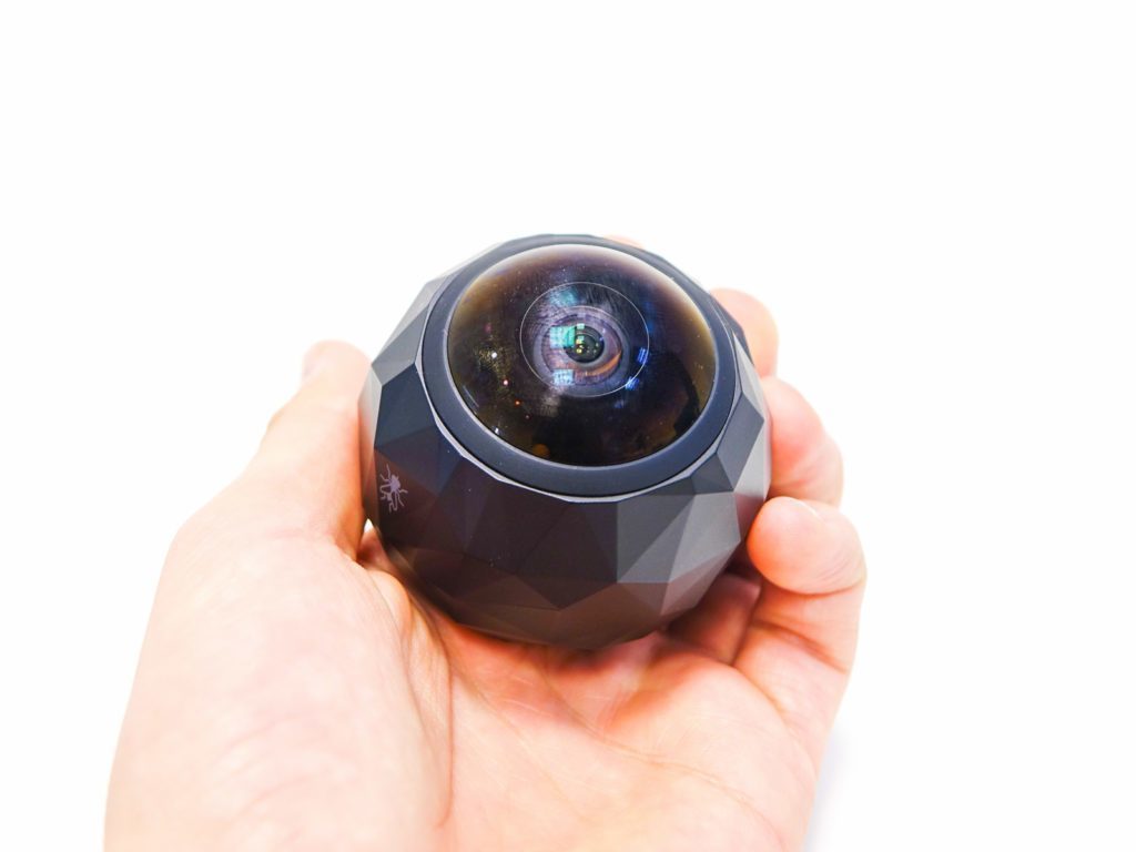 360fly konstrukce v ruce