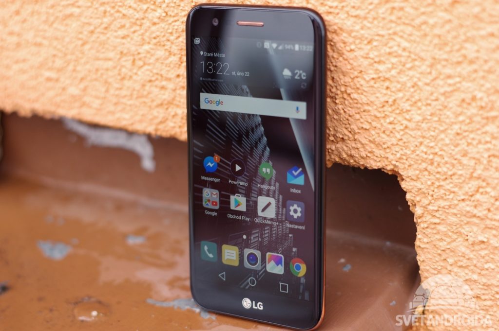 LG K10 2017 displej 2