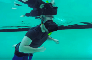 Zajímavý experiment: Virtuální realita pod vodou