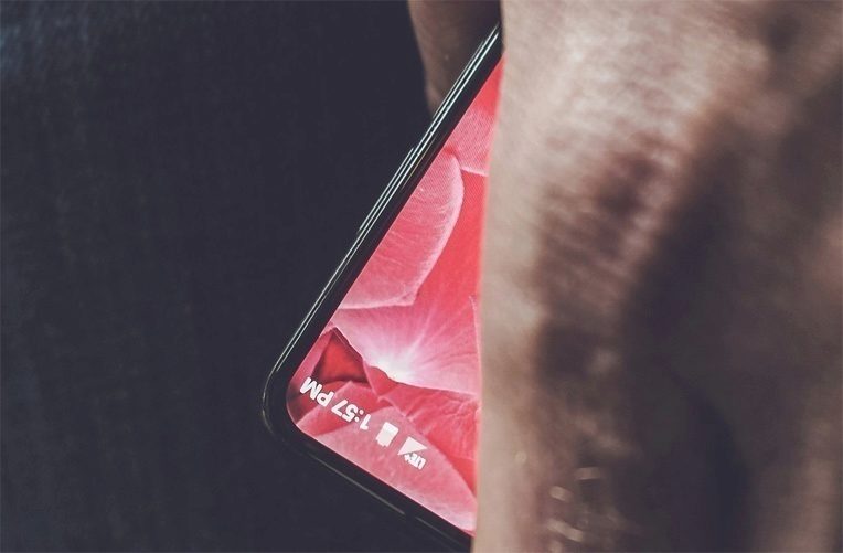 otec-androidu-andy-rubin-poodhalil-spickovy-mobil-bez-ramecku-ikona otec-androidu-andy-rubin-poodhalil-spickovy-mobil-bez-ramecku-ikona