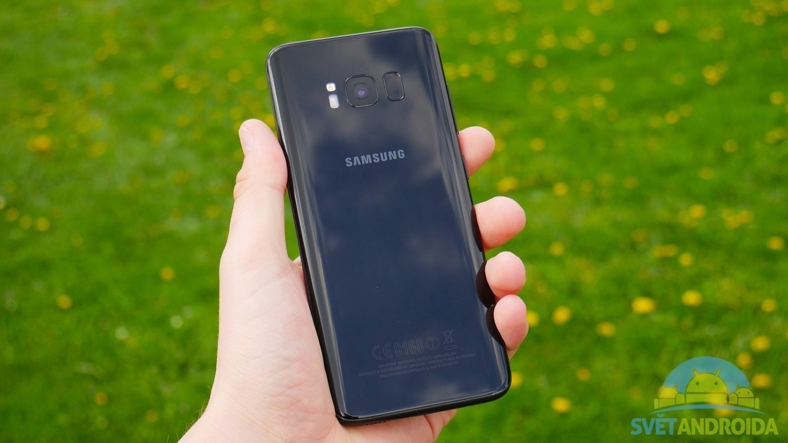 Samsung S8 recenze konstrukce zadní strana