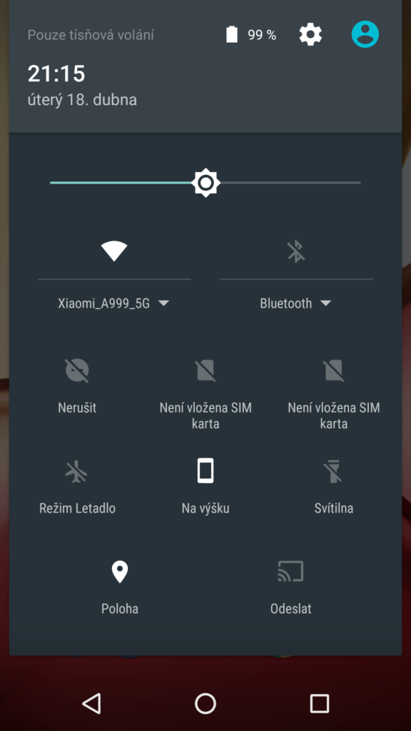 Lenovo Moto M přepínače