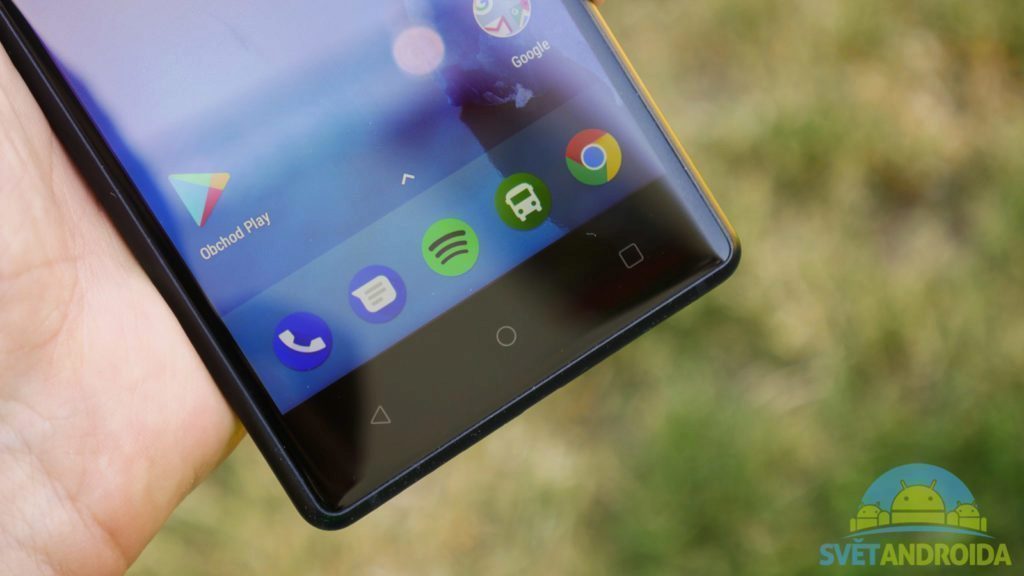 Nokia 3 konstrukce predni strana tlacitka