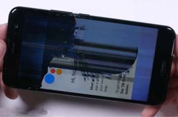 Telefon HTC U11 neprošel testem odolnosti. Nenoste ho v zadní kapse
