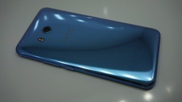 HTC U11 design 1