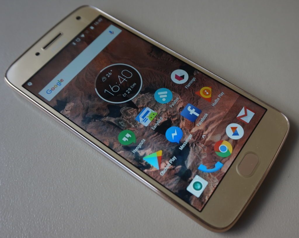 Moto G5 Plus konstrukce (10)