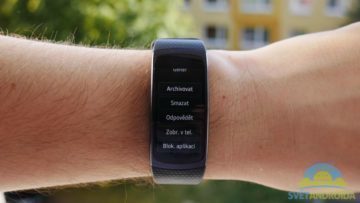 Samsung Gear Fit 2 – displej, notifikace -3