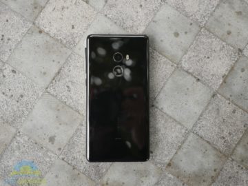 zadni strana xiaomi mi mix 2