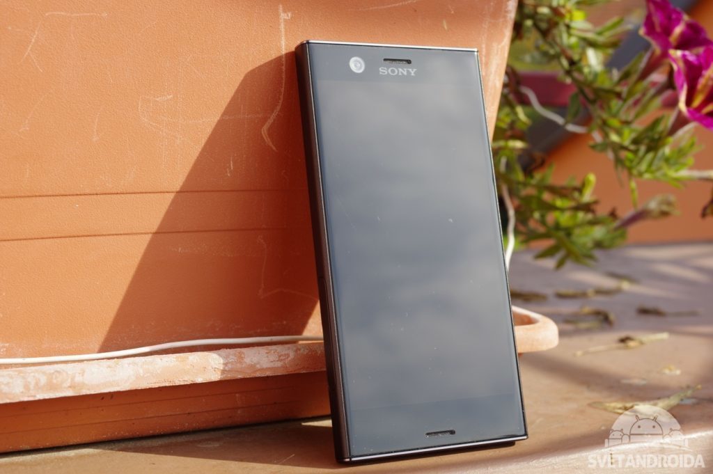 Sony Xperia XZ1 Compact přední pohled