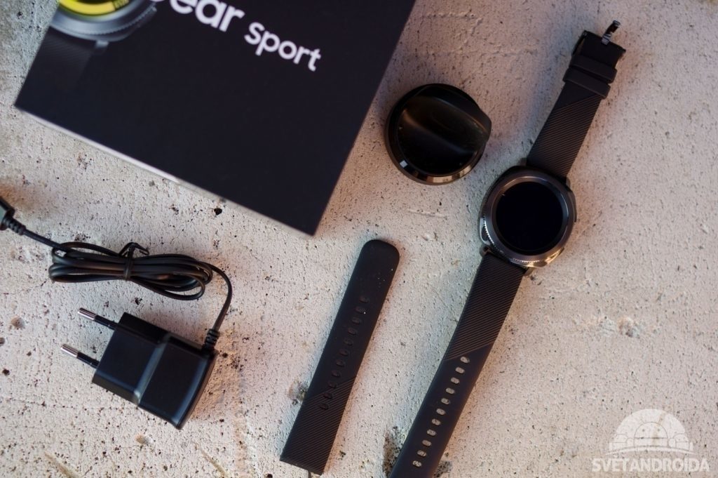 Samsung Gear Sport obsah balení