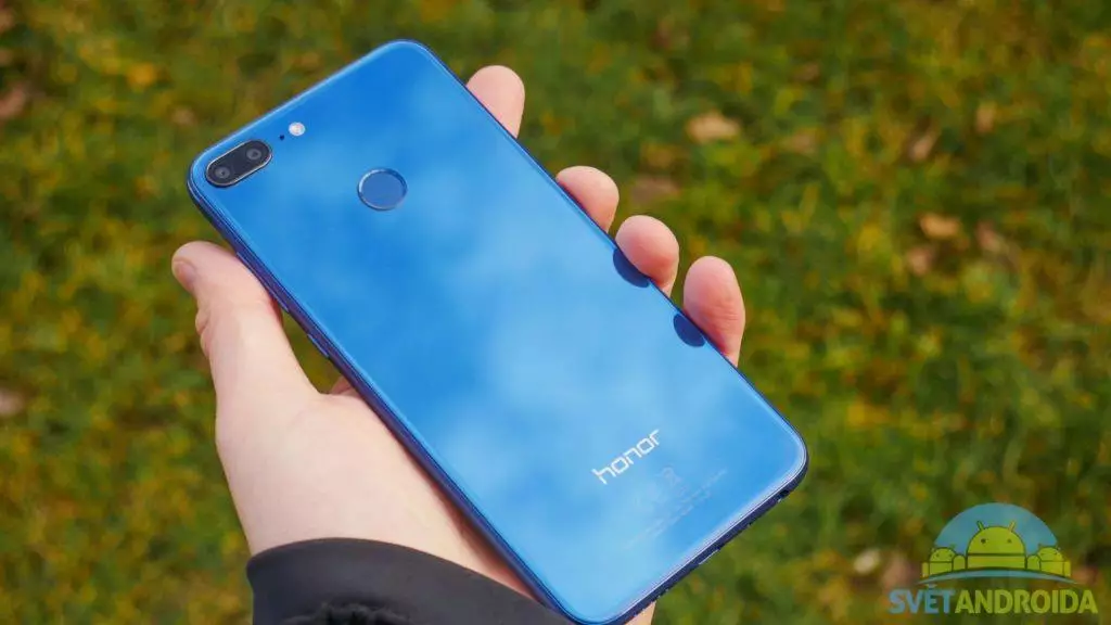 Honor 9 Lite konstrukce 14
