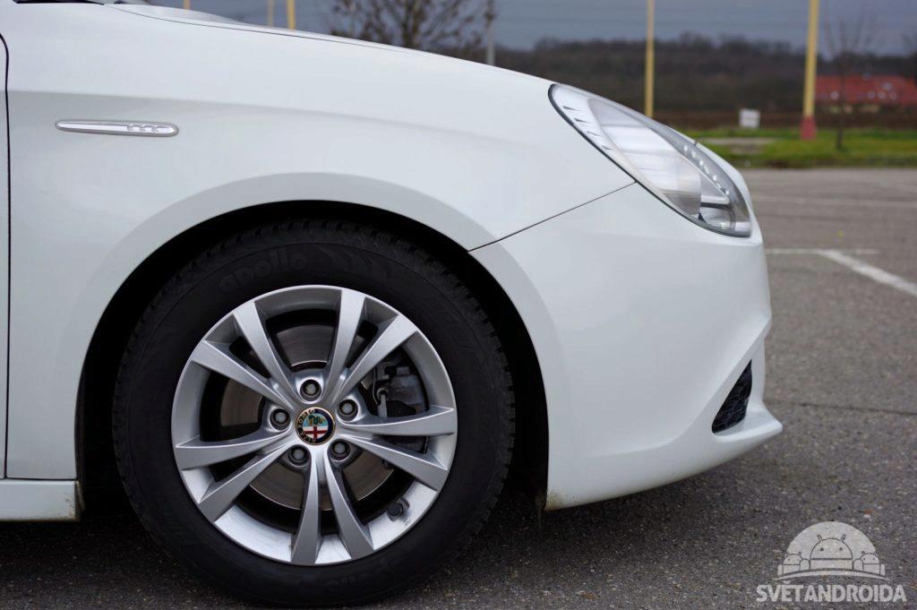 ZUS Smart Tire Safety Monitor na autě