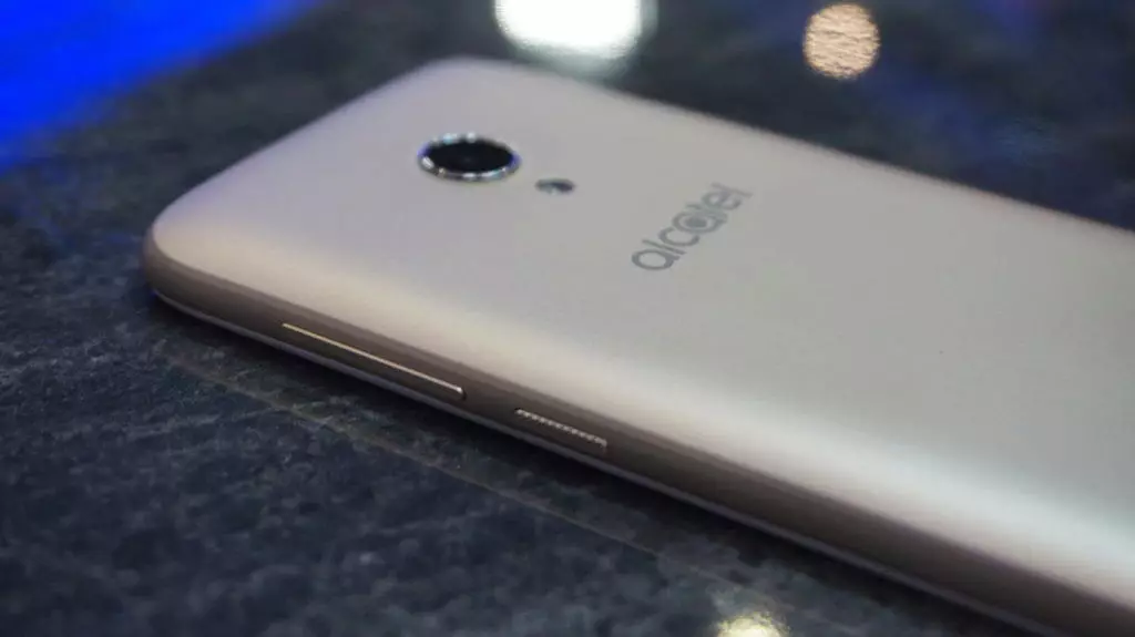 Alcatel 1X cz