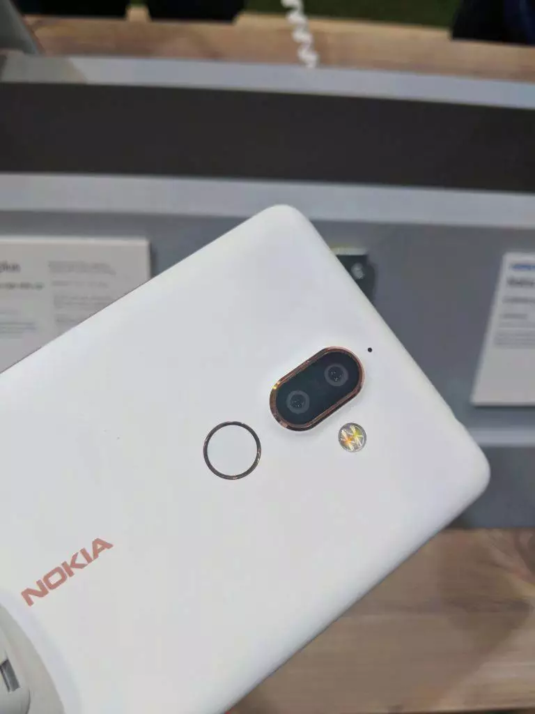 Nokia-7-Plus-cz