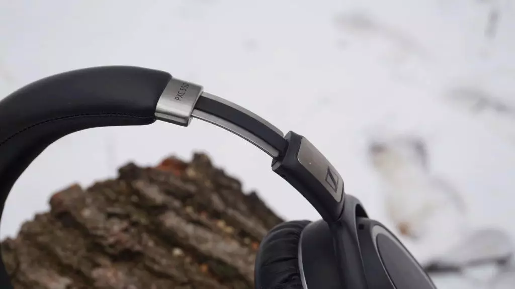 Sennheiser PXC 550 konstrukce
