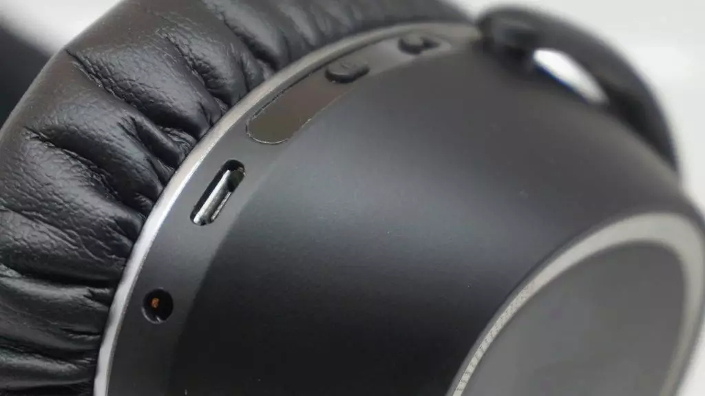 Sennheiser PXC 550 kuze