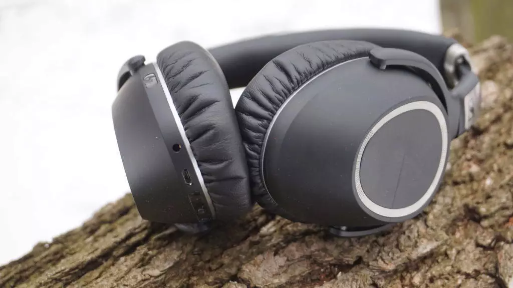 Sennheiser PXC 550 sluchatka