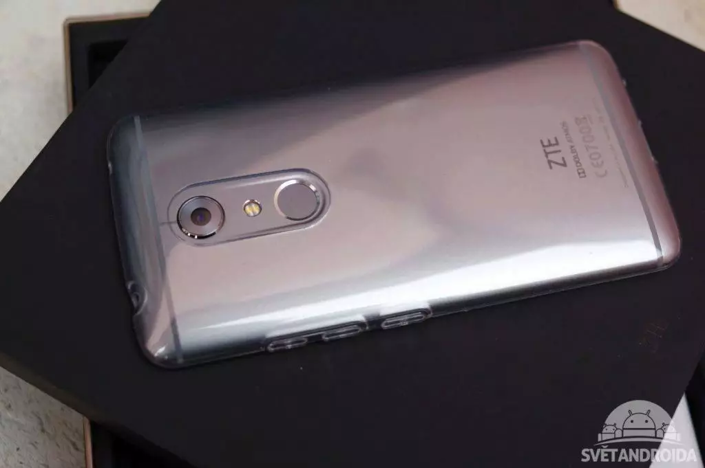 ZTE Axon 7 obal