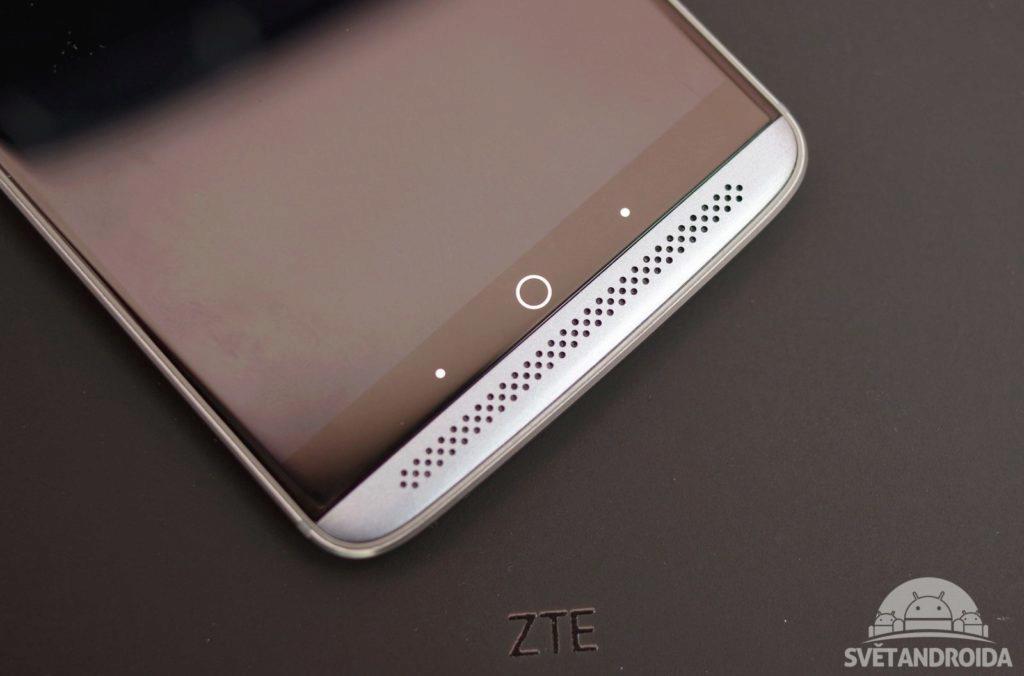 ZTE Axon 7 přední strana 2