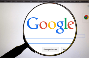 Google každou sekundu odstraní 100 nevhodných reklam. Kolik za rok 2017?