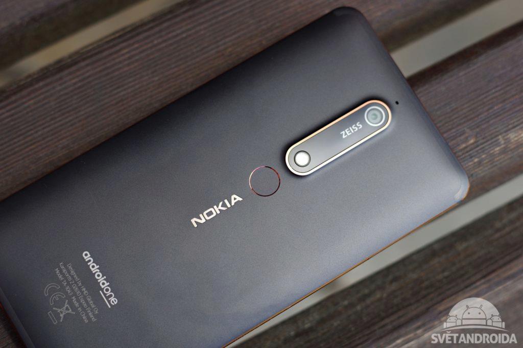 Nokia 6.1 zadní strana