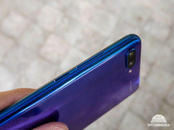 Tlačítka mobilu Honor 10 jsou na pravé straně