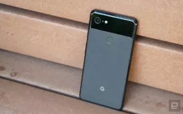 Google Pixel 3 XL zadni strana ctecka otisku prstu