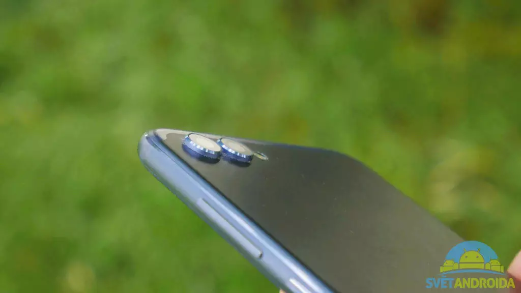 Recenze-Honor View 10-konstrukce-cocka