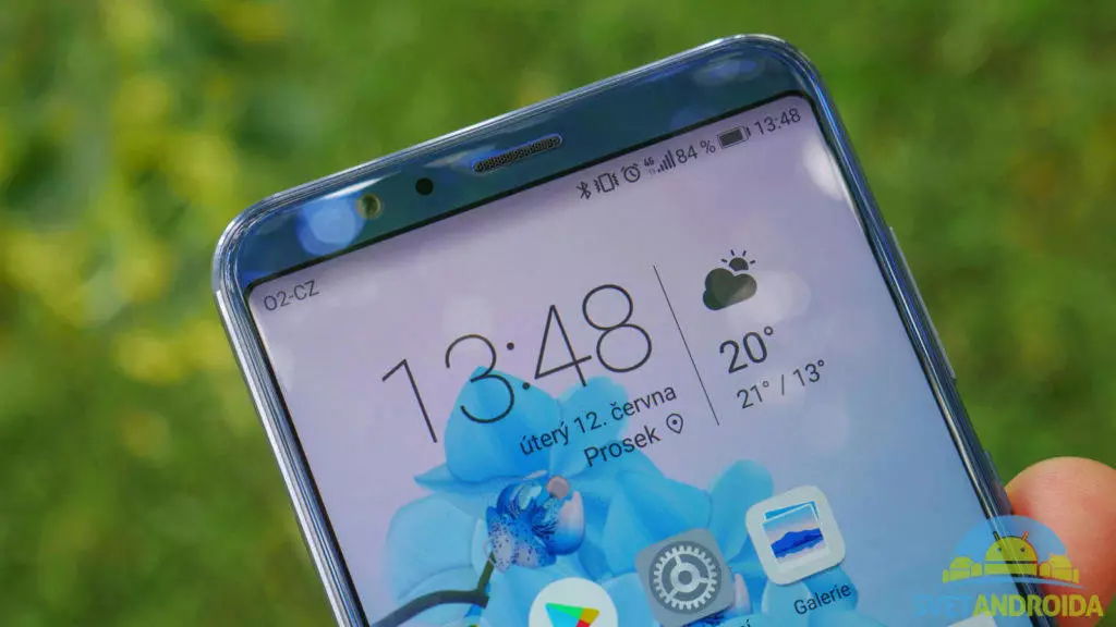 Recenze-Honor View 10-konstrukce-ramecek