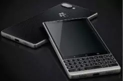 blackberry key2 predstaveni