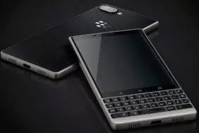 blackberry key2 predstaveni