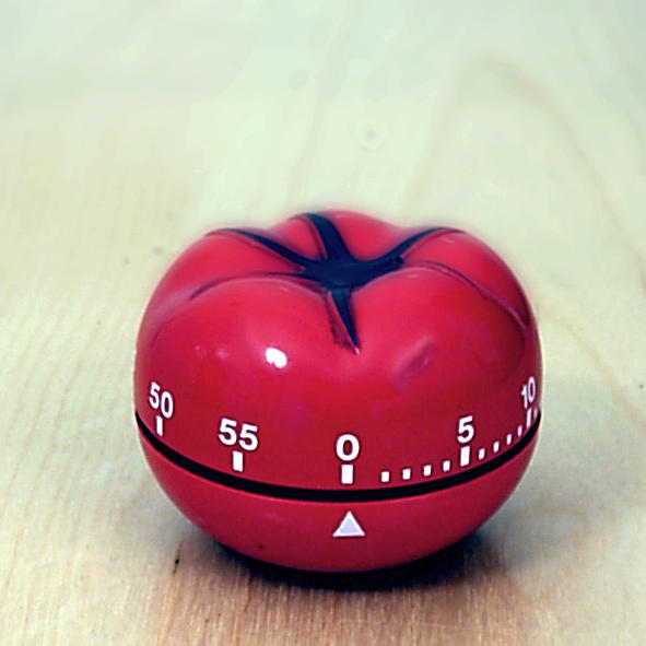 Kuchyňský časovač ve tvaru rajčete, podle kterého je metoda pojmenována