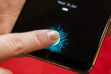 ctecka otisku v displeji samsung