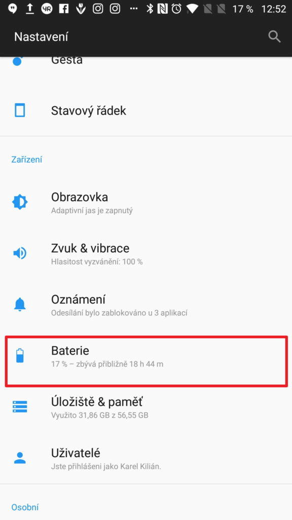 Pokračujte do sekce Baterie