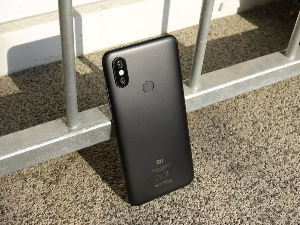 Xiaomi mi a2 design zadni strana