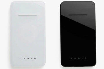 Tesla má bezdrátovou nabíječku a powerbanku v jednom. Podporuje Qi standard
