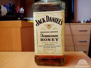 LG G7 ThinQ foto jack daniels