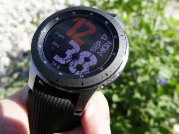 Samsung galaxy watch otocna luneta