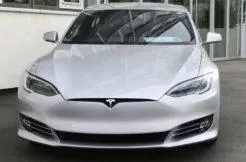 tesla bezpecnostni klic klonovani kradez