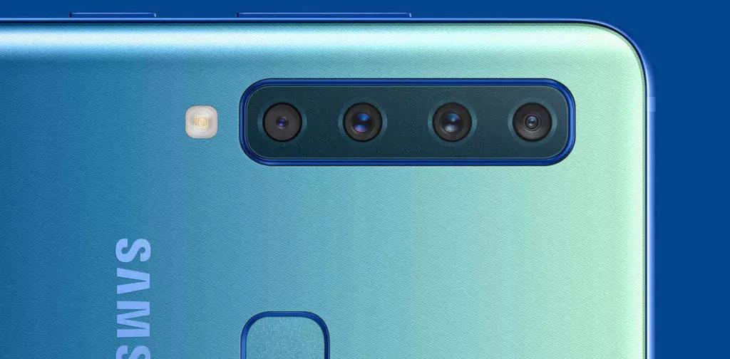 Galaxy A9_4_fotoaparaty Galaxy A9_4_fotoaparaty