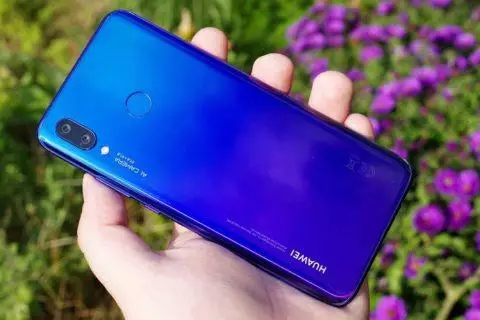 Huawei Nova 3 recenze