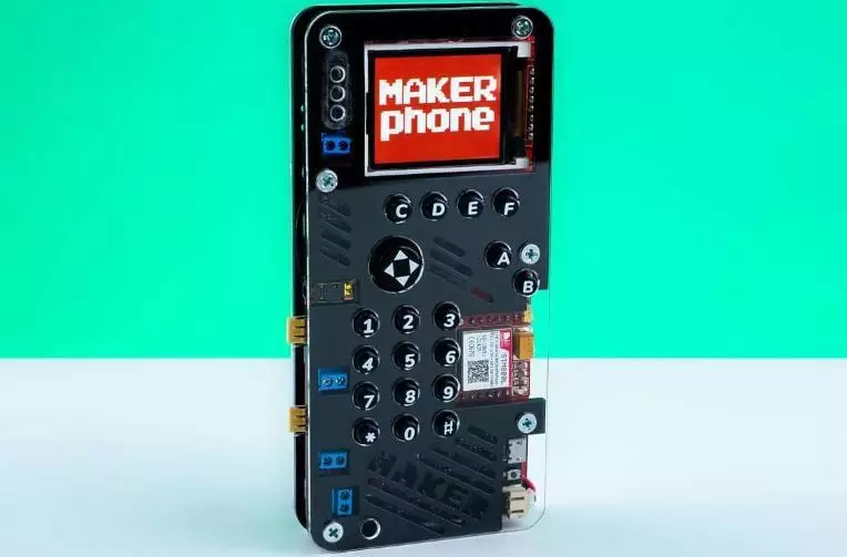 MakerPhone sestavte si vlastní telefon